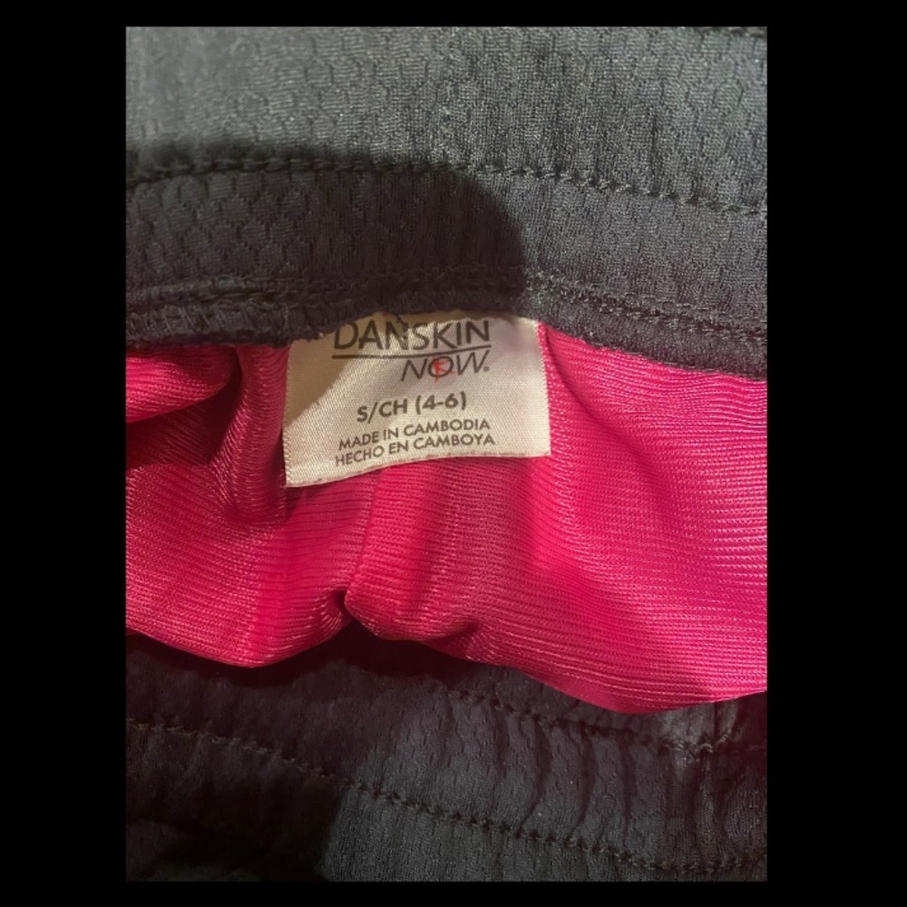 EUC! Women's Danskin Now Running Shorts Lined Gray Hot Pink Size S (US 4-6) - Picture 4 of 4